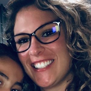 Meet your Posher, Alexandra